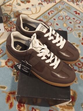 TC Men's Brown Leather Sneakers with White Laces